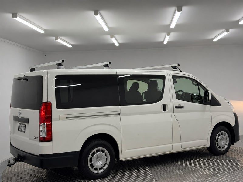 2020 Toyota Hiace ZR 2.8DT 6AT, photo 3