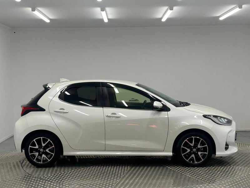 2020 Toyota Yaris 1.5 Hybrid Z, photo 2