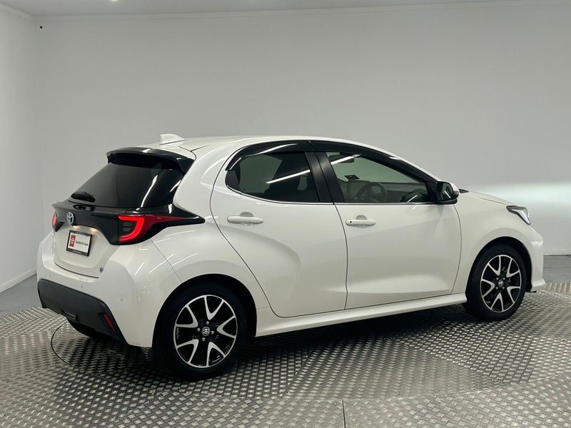 2020 Toyota Yaris 1.5 Hybrid Z, photo 3