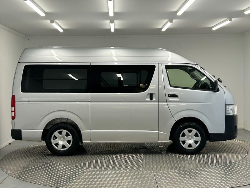 2019 Toyota Hiace 2.8D Hi-Roof, photo 2