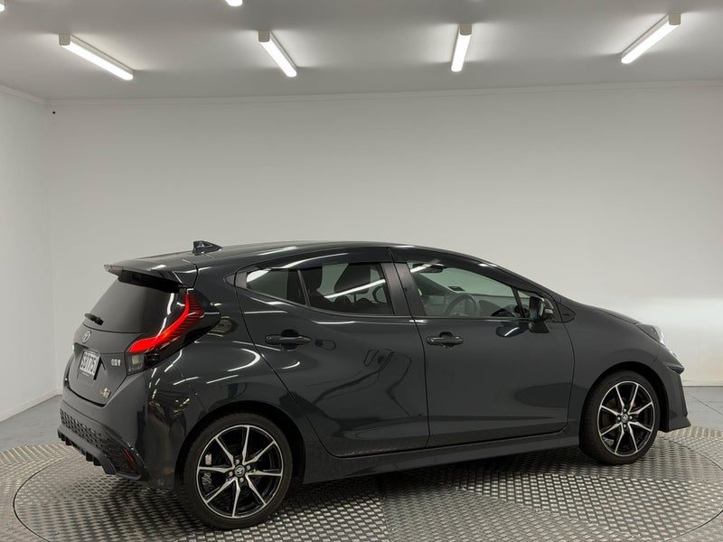 2023 Toyota Aqua 1.5 Hybrid GR Sport, photo 3