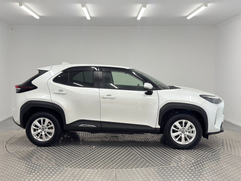 2023 Toyota Yaris Cross 1.5 Hybrid G SUV, photo 2