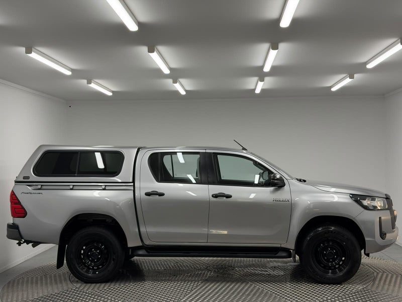 2022 Toyota Hilux SR 2.8DT 6AT, photo 2