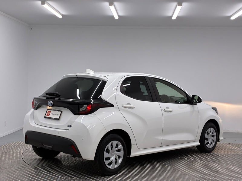 2021 Toyota Yaris 1.5 Hybrid X, photo 3