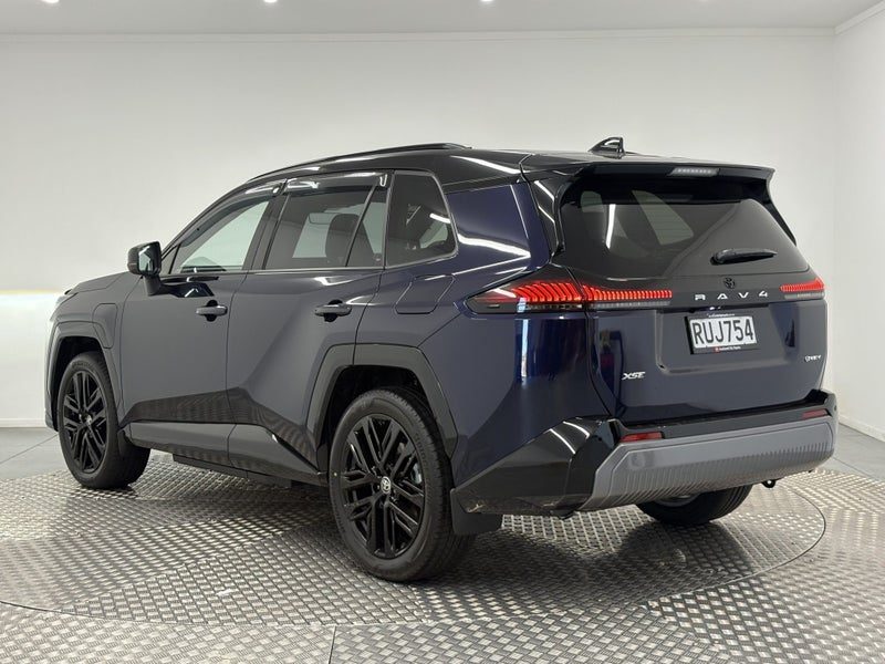 2026 Toyota RAV4 XSE PHEV AWD, photo 2