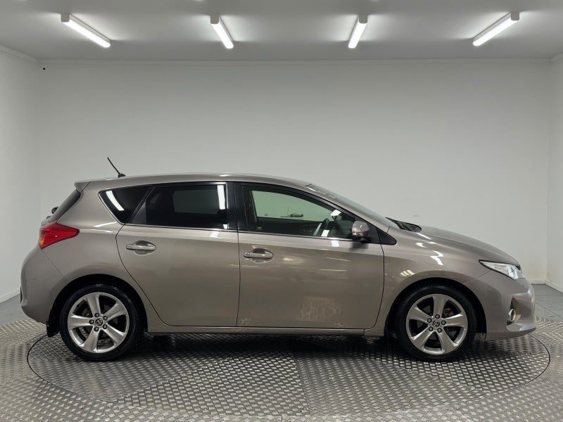 2014 Toyota Corolla LEVIN ZR FWD 1.8P, photo 2