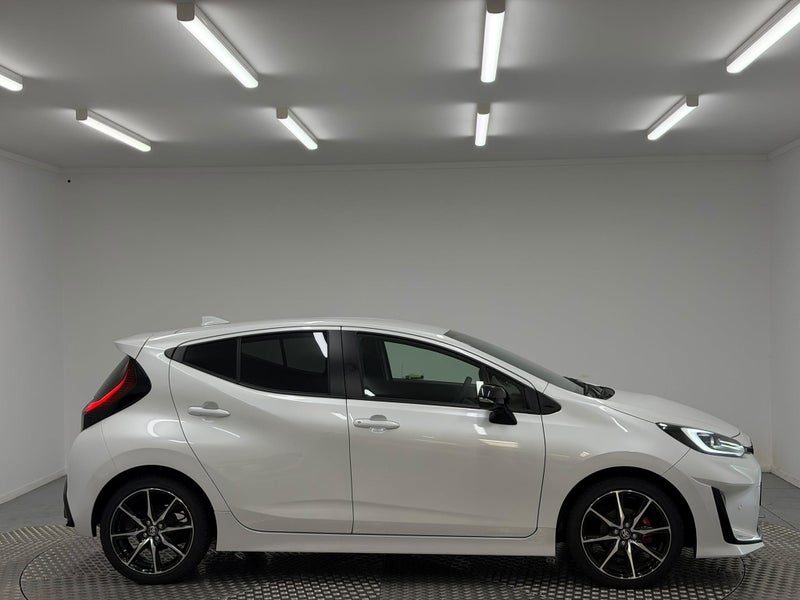 2026 Toyota Aqua 1.5 Hybrid GR Sport, photo 2