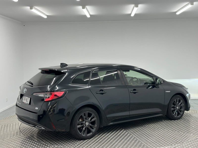 2020 Toyota Corolla 1.8 Hybrid Touring, photo 3