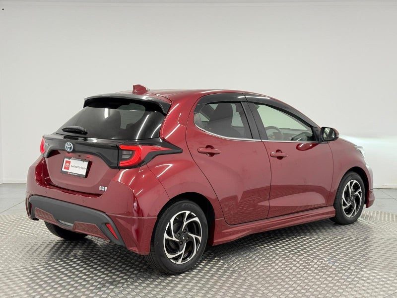 2020 Toyota Yaris 1.5 Hybrid Z, photo 3