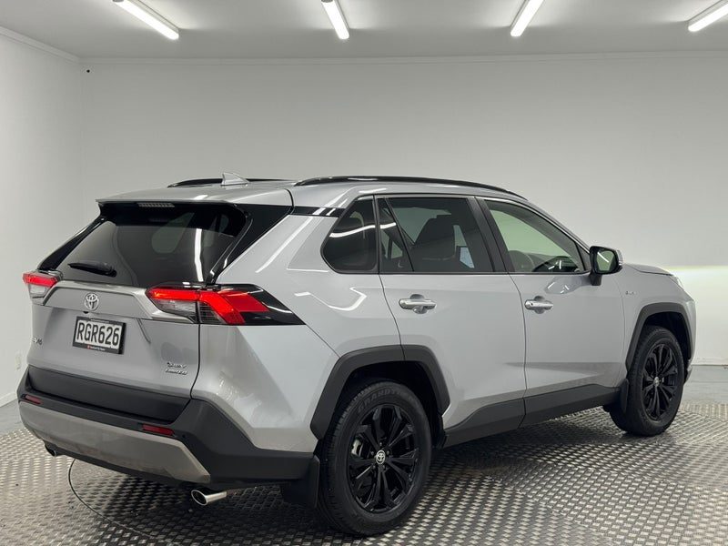 2025 Toyota RAV4 Limited 2.5P HYBRID AWD, photo 3