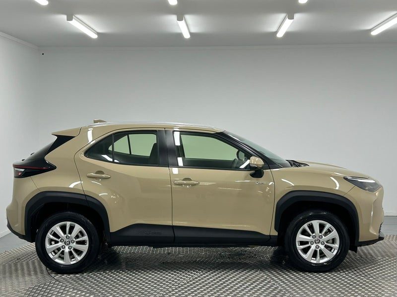 2024 Toyota Yaris Cross GX 1.5P Hybrid, photo 2