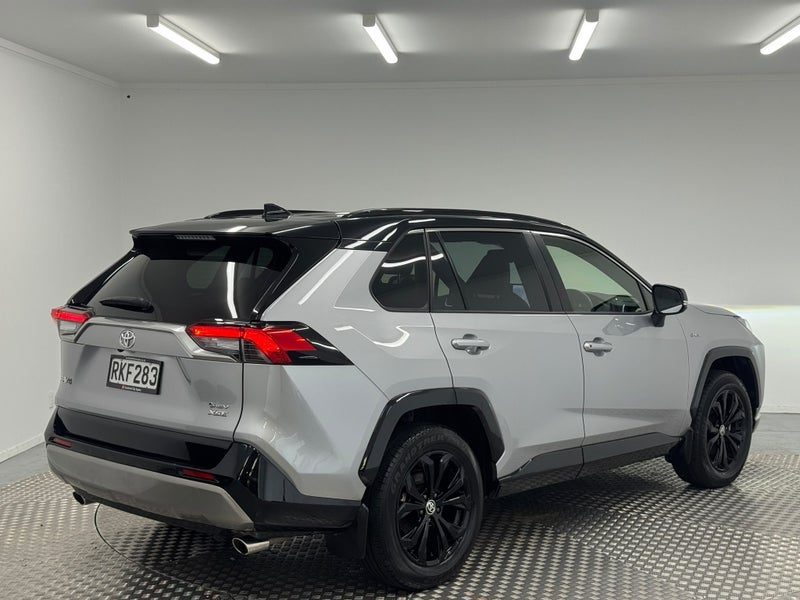 2025 Toyota RAV4 XSE 2.5P Hybrid AWD, photo 3