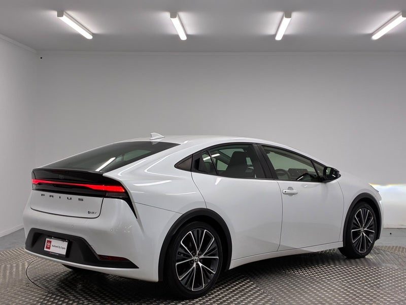 2023 Toyota Prius 2.0P Hybrid G, photo 3