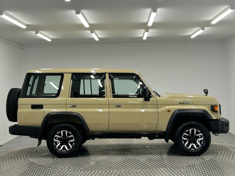 2025 Toyota Land Cruiser 70 2.8D 4WD, photo 2