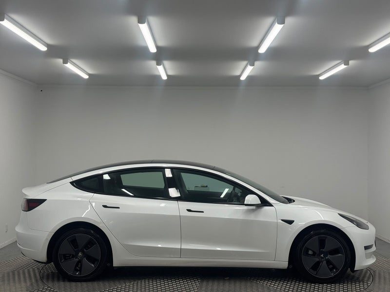 2022 Tesla Model 3 Rear Wheel Drive 60K, photo 2