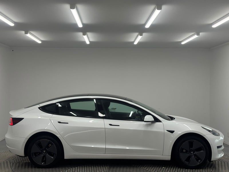 2022 Tesla Model 3 Rear Wheel Drive 60K, photo 2