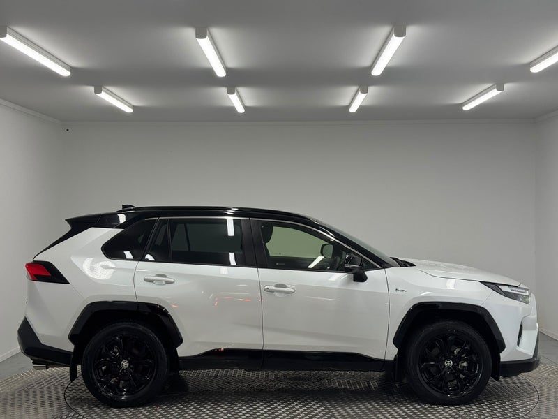 2025 Toyota RAV4 XSE 2.5P Hybrid AWD, photo 2