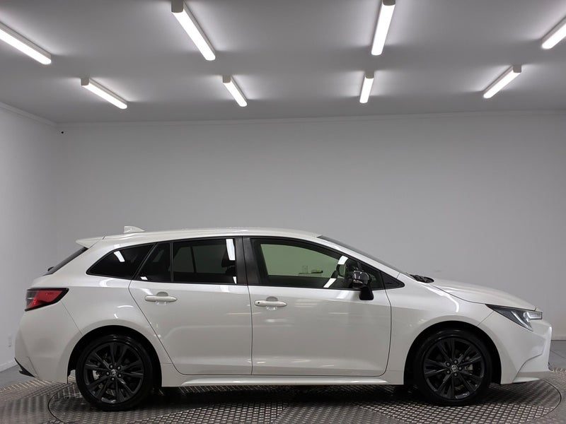 2021 Toyota Corolla Touring 1.8 Hybrid WxB, photo 2