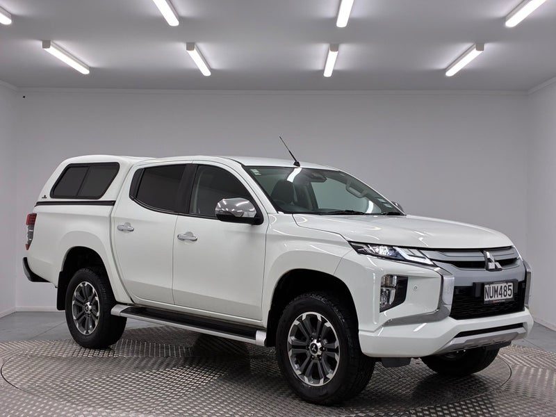 2022 Mitsubishi Triton DC Glxr 2.4D 4WD