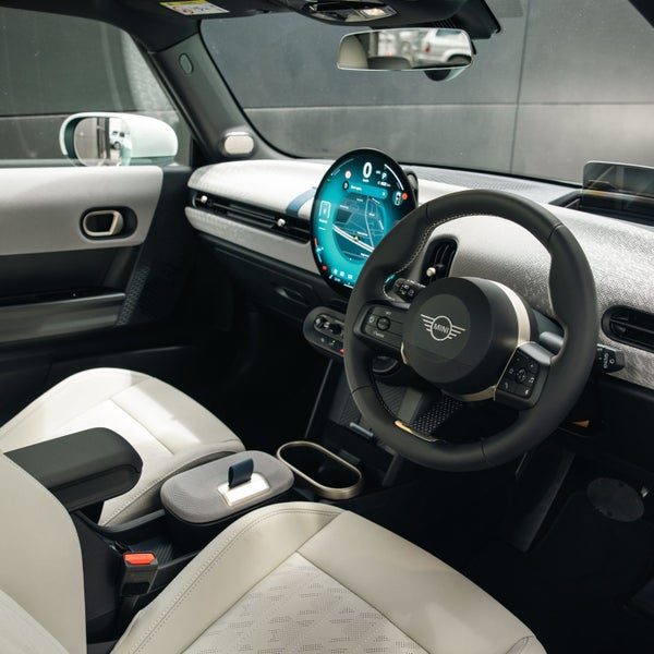 2026 MINI Cooper S 3 Door Hatch Favoured, photo 3
