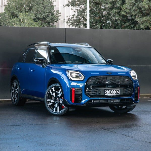 2026 MINI Countryman JCW ALL4 Favoured, main photo