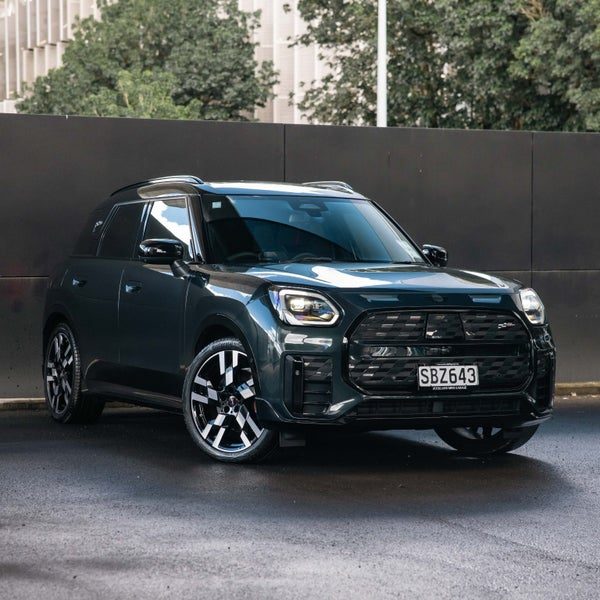 2024 MINI Countryman SE ALL4 JCW Sport, main photo