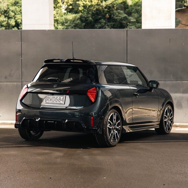 2026 MINI Cooper S 3 Door JCW Sport, photo 2
