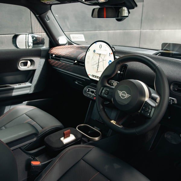 2026 MINI Cooper S 3 Door JCW Sport, photo 3