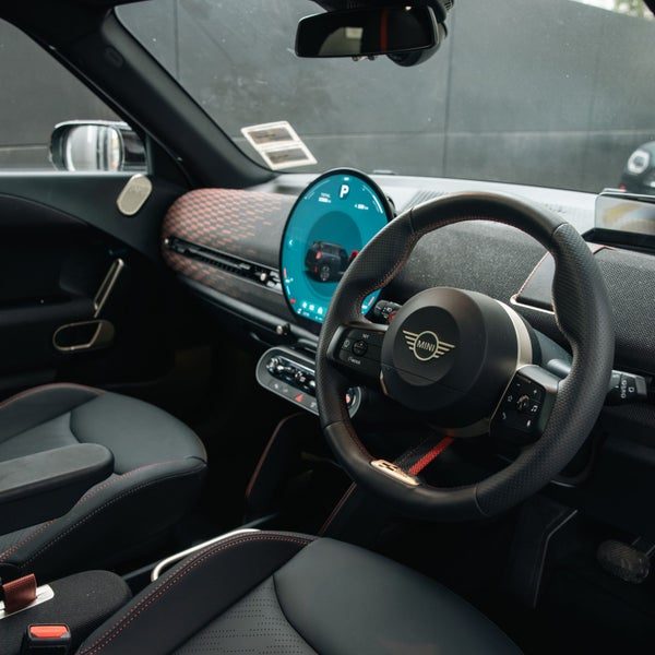 2025 MINI Aceman JCW E Favoured, photo 3