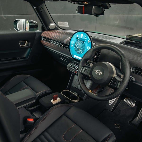2026 MINI Cooper JCW 3 Door Classic, photo 3