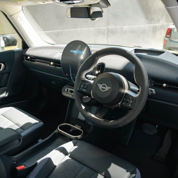 2026 MINI Cooper S 3 Door Hatch Classic, photo 3