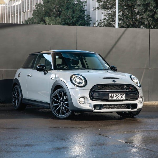 2019 MINI Hatch Cooper S Chili