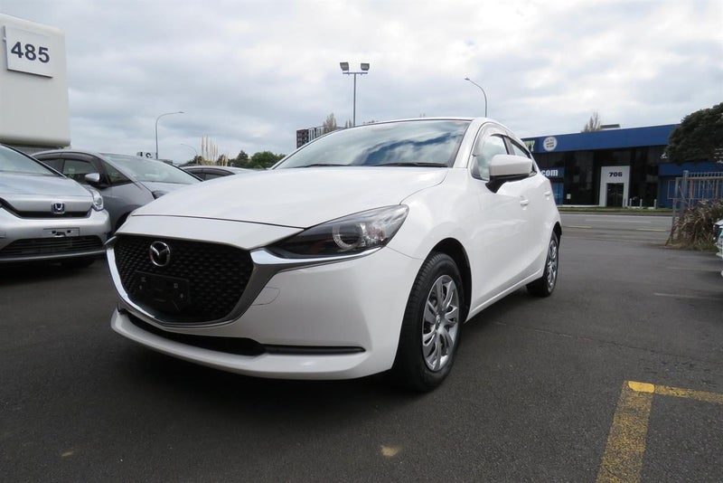 2021 Mazda 2 15c Low Mileage, photo 3