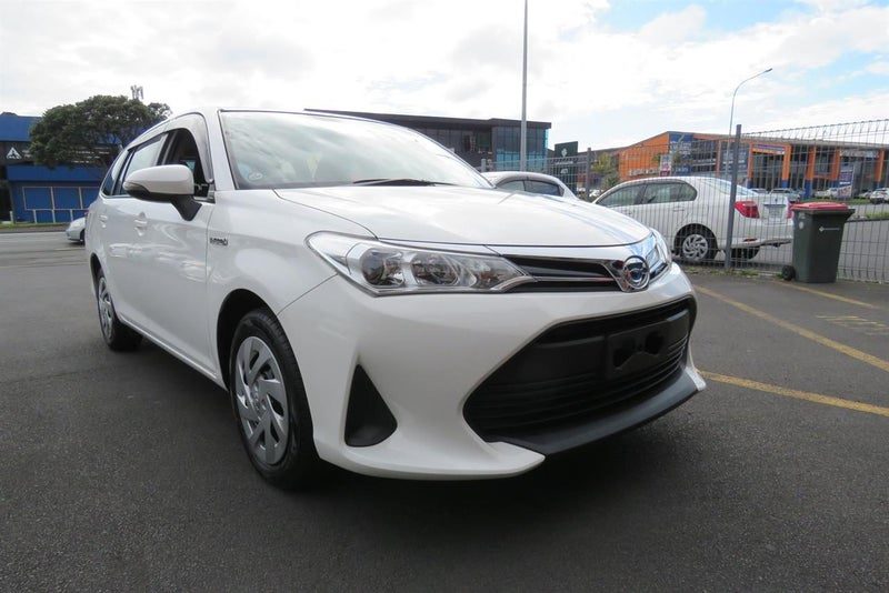 2018 Toyota Corolla Fielder 1.5L Hybrid