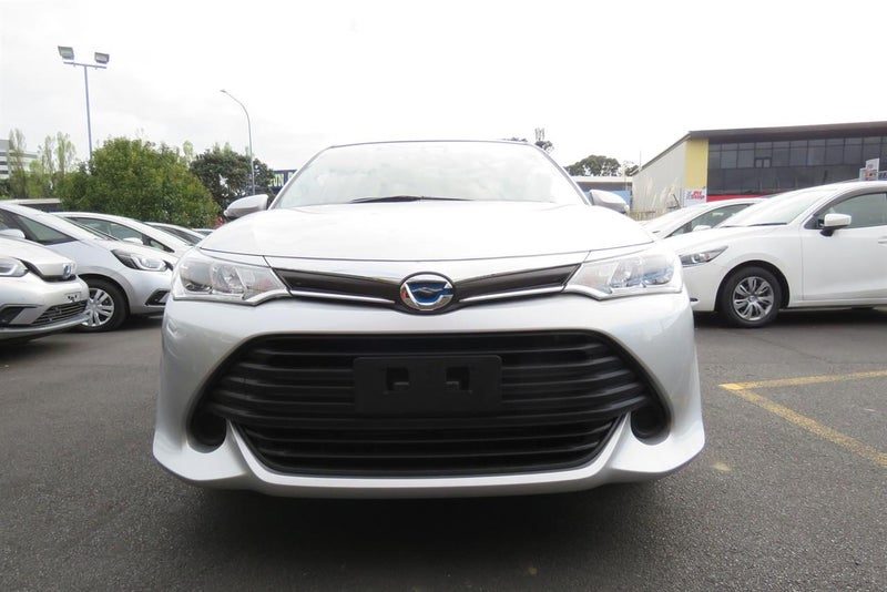 2017 Toyota Corolla Fielder 1.5L Hybrid, photo 2