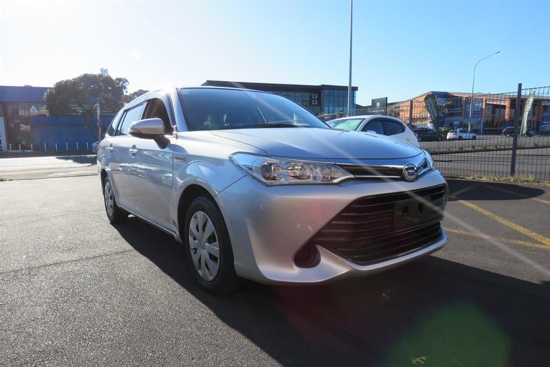 2017 Toyota Corolla Fielder 1.5L Hybrid, main photo