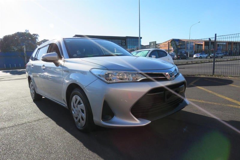 2019 Toyota Corolla Fielder 1.5G Hybrid, main photo