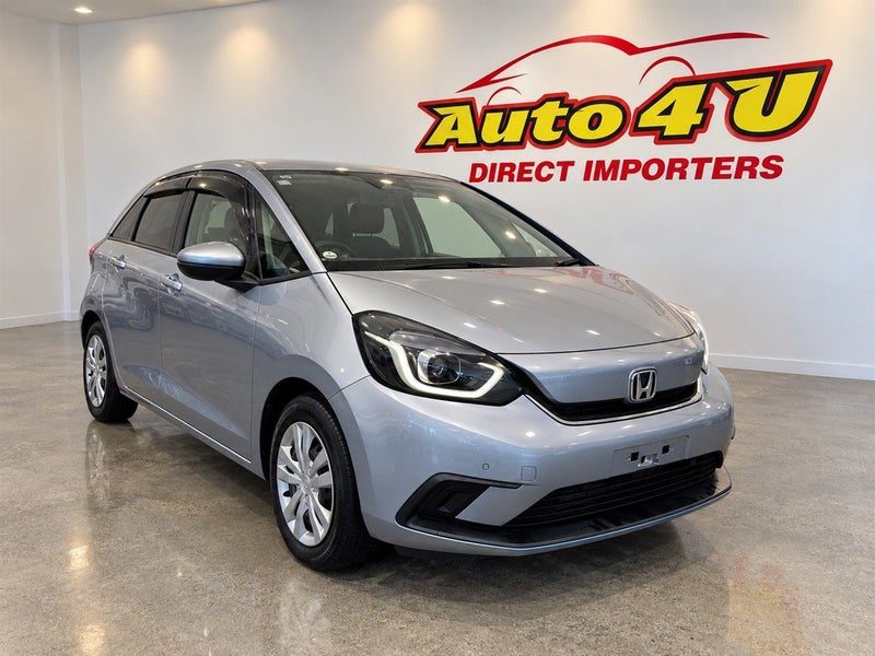 2020 Honda Fit Jazz eHEV 1.5L Hybrid Low Kms