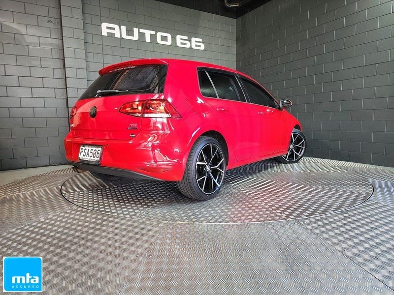 2014 Volkswagen Golf # GOLF # HOT-HATCH #, photo 2