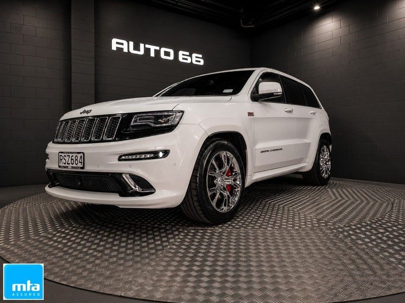 2015 Jeep Grand Cherokee SRT, main photo
