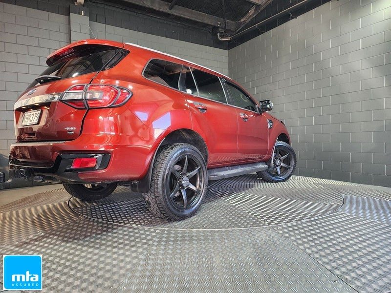 2017 Ford Everest, photo 2