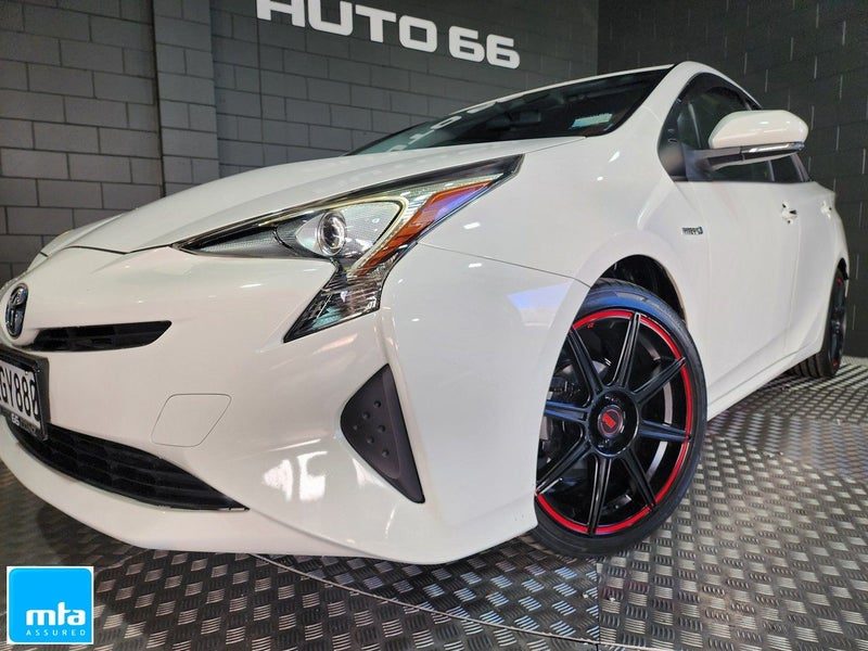 2017 Toyota Prius # HYBRID # FUEL-EFFICIENCY #, photo 3