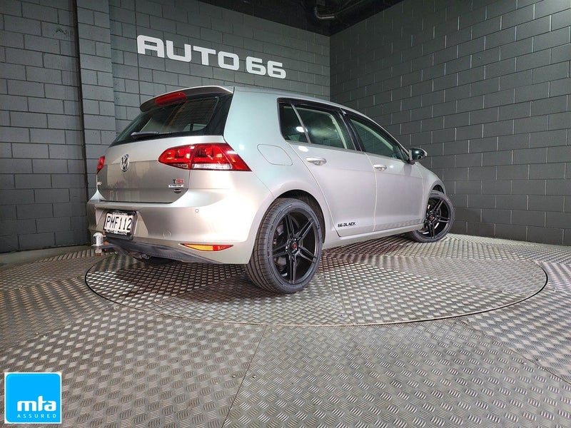 2016 Volkswagen Golf # HIGHLINE # GOLF TURBO #, photo 2