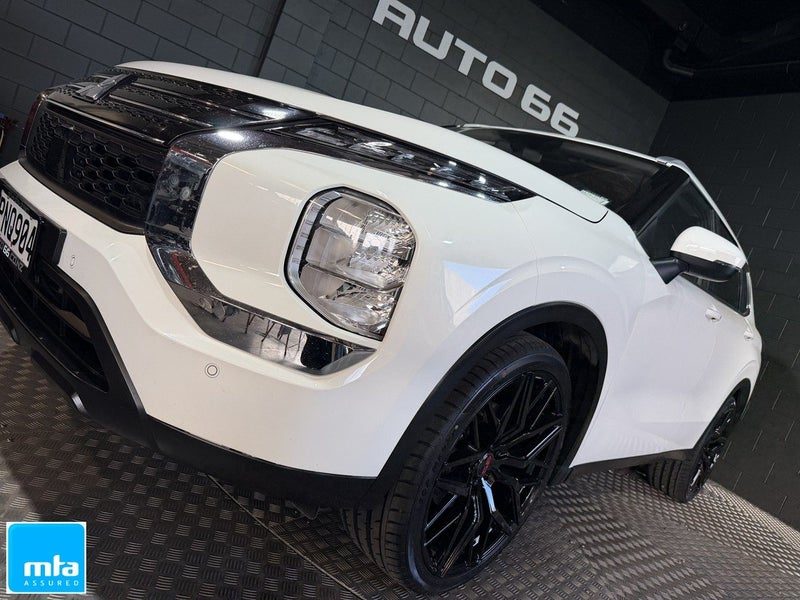 2022 Mitsubishi Outlander, photo 3