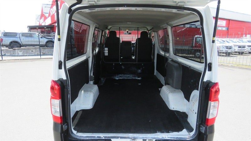 2018 Nissan NV350, photo 3