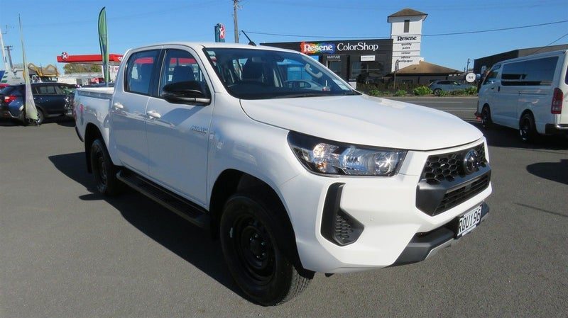 2026 Toyota Hilux SR 4WD DC 2.8DMHT