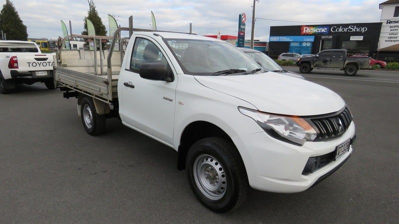 2017 Mitsubishi Triton GLX Single Cab Flatdeck 2wd