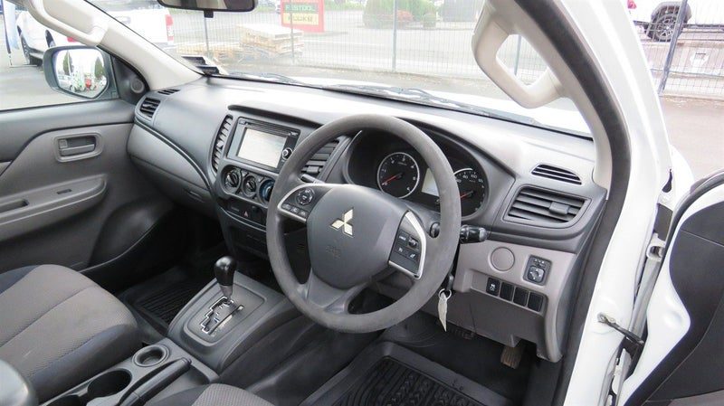 2017 Mitsubishi Triton GLX Single Cab Flatdeck 2wd, photo 3
