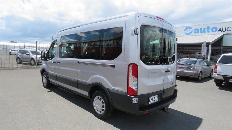2017 Ford Transit 12 Seater Minibus, photo 2