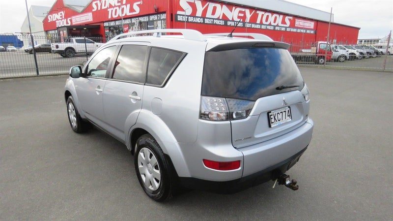 2008 Mitsubishi Outlander 2.4P LS, photo 2